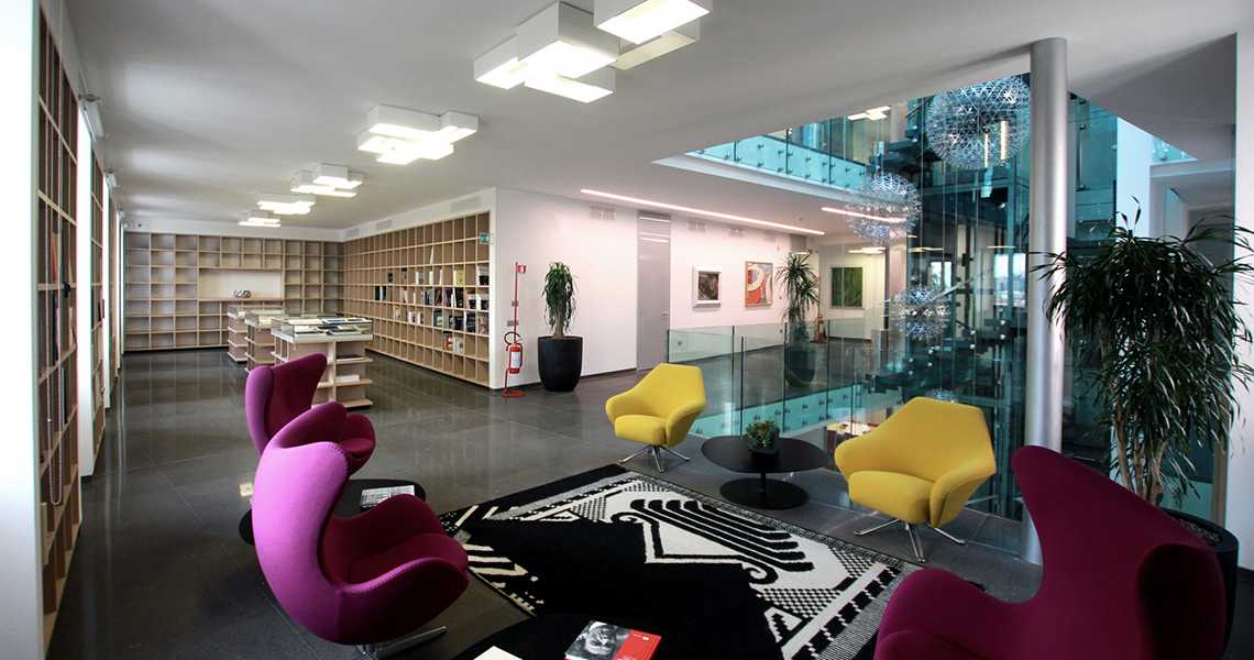 biblioteca secondo piano